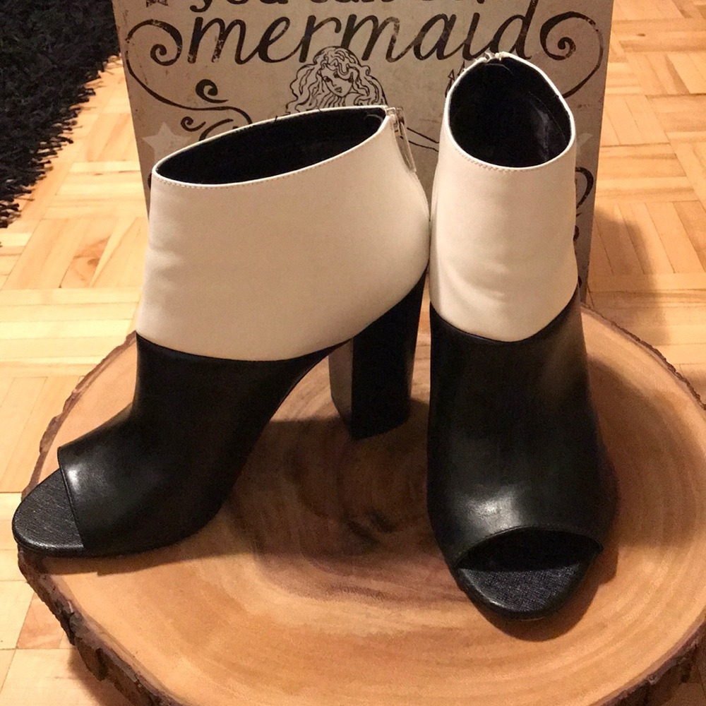 Sam Edelman “circus” booties